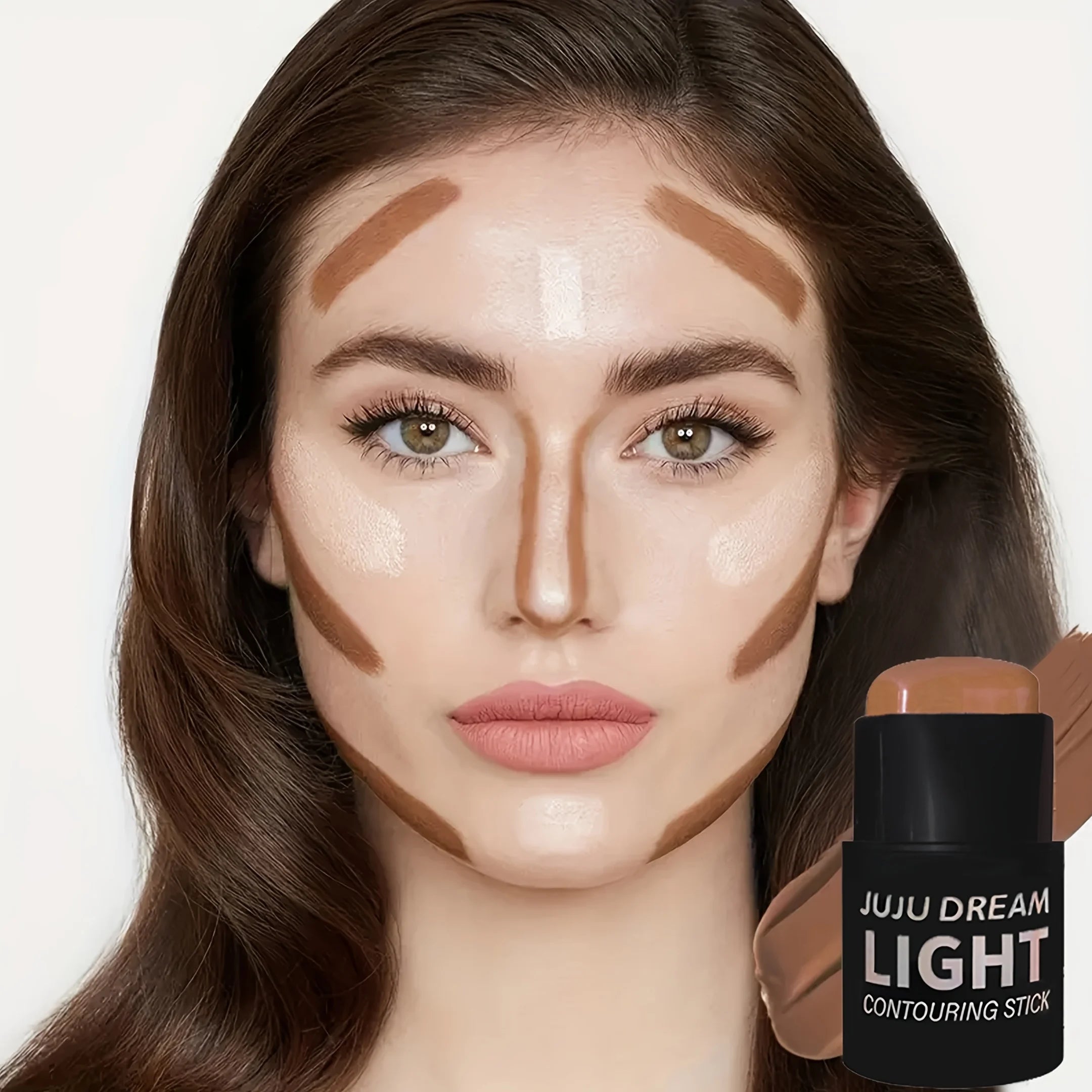 Stick de contorno, bronceador mate, barra para esculpir la nariz y definir el rostro.